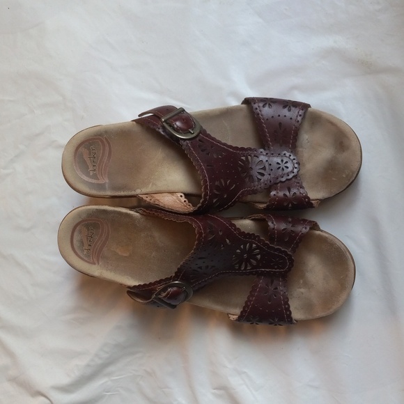 Dansko Wedge Sandals Brown Leather Slip On Wood Block Womens 40 - Picture 8 of 14